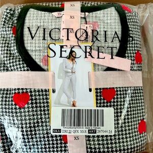 Victoria’s Secret Thermal Long PJ Set Houndstooth with Red Hearts Sz XS NWT